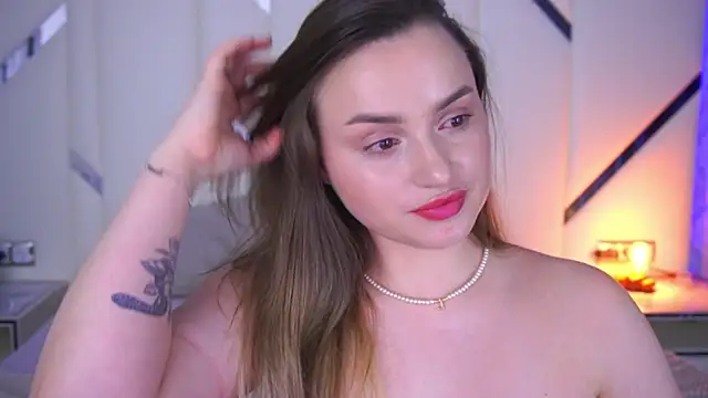 LindsieGreyy online show from 6, 3, 2025