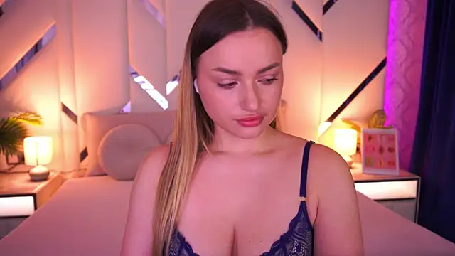 LindsieGreyy online show from 22, 3, 2026