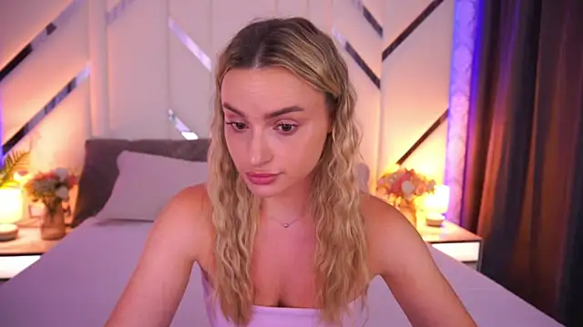 LindsieGreyy online show from 18, 7, 2026