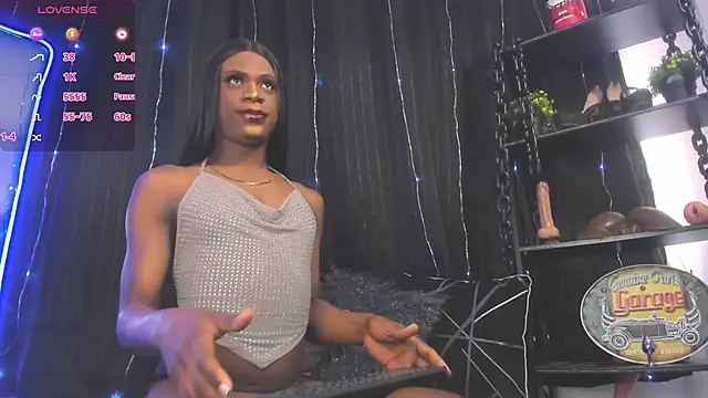 Snapshot of anuvyz_miller_ chatting on 26, 11, 2025 anuvyz miller online show from 26, 11, 2025