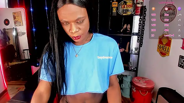 Snapshot of anuvyz_miller_ chatting on 3, 2, 2026 anuvyz miller online show from 3, 2, 2026