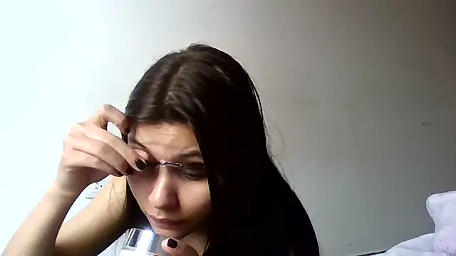 CHLOE ISABELL online show from 13, 4, 2026