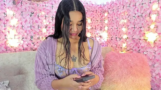 Snapshot of Lynda_Bonnie chatting on 20, 2, 2026 Lynda Bonnie online show from 20, 2, 2026