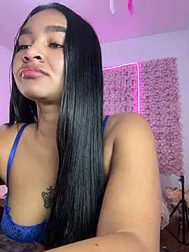 Snapshot of Lynda_Bonnie chatting on 6, 6, 2026 Lynda Bonnie online show from 6, 6, 2026