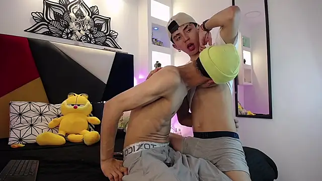 Snapshot of MaikyCooper chatting on 8, 3, 2025 MaikyCooper online show from 8, 3, 2025