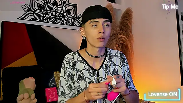 Snapshot of MaikyCooper chatting on 10, 10, 2025 MaikyCooper online show from 10, 10, 2025