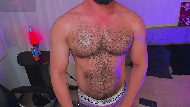Luke Diaz7 online show from 17, 7, 2026