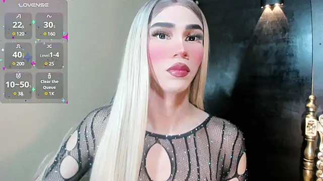 Snapshot of emelly_horny_ chatting on 11, 3, 2025 emelly horny online show from 11, 3, 2025