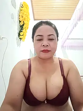 Baby-bigtits2024 online show from 16, 2, 2025