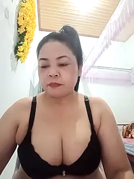 Baby-bigtits2024 online show from 7, 3, 2025