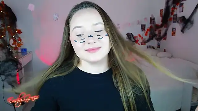 Snapshot of EmilyxxGraces chatting on 1, 11, 2025 EmilyxxGraces online show from 1, 11, 2025