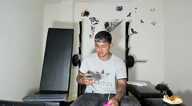 Blackhot000 online show from 11, 2, 2025