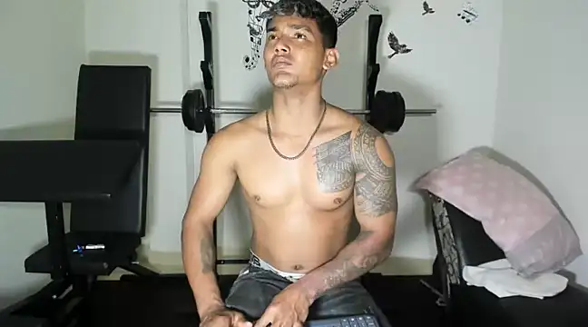 Blackhot000 online show from 12, 2, 2025