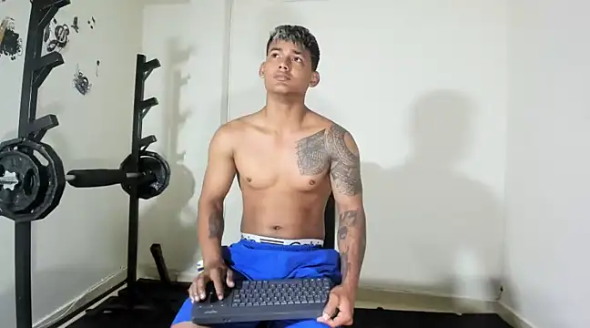 Blackhot000 online show from 4, 3, 2025