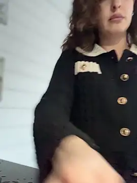 MollyBer online show from 10, 4, 2026