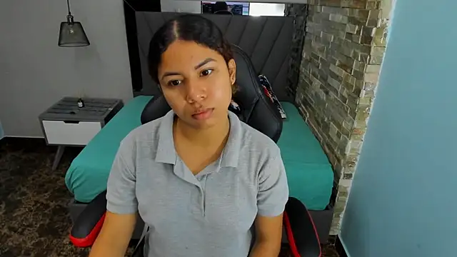 MELINAMARTINS online show from 20, 12, 2025