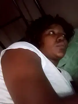 Snapshot of Coco_Nile chatting on 19, 2, 2025 Coco Nile online show from 19, 2, 2025