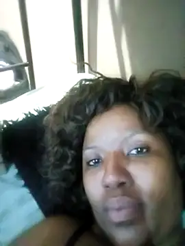 Snapshot of Coco_Nile chatting on 19, 2, 2025 Coco Nile online show from 19, 2, 2025