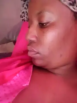 Snapshot of Coco_Nile chatting on 24, 2, 2025 Coco Nile online show from 24, 2, 2025