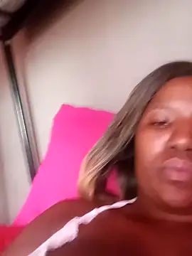 Snapshot of Coco_Nile chatting on 27, 2, 2025 Coco Nile online show from 27, 2, 2025