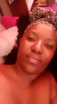 Snapshot of Coco_Nile chatting on 5, 3, 2025 Coco Nile online show from 5, 3, 2025