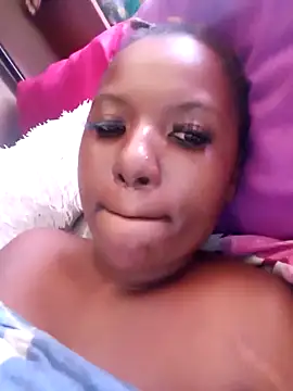 Snapshot of Coco_Nile chatting on 23, 3, 2025 Coco Nile online show from 23, 3, 2025