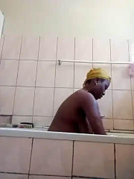 Snapshot of Coco_Nile chatting on 26, 11, 2025 Coco Nile online show from 26, 11, 2025