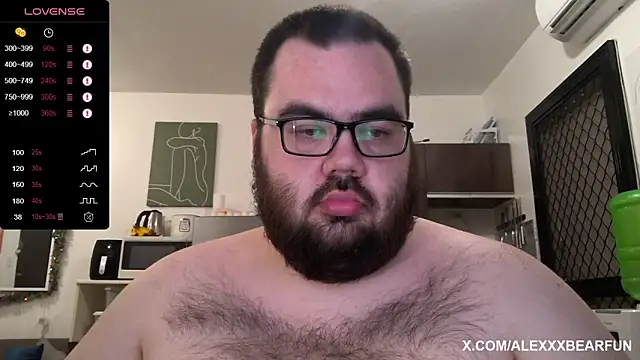 Snapshot of alexxxbear chatting on 21, 11, 2025 alexxxbear online show from 21, 11, 2025