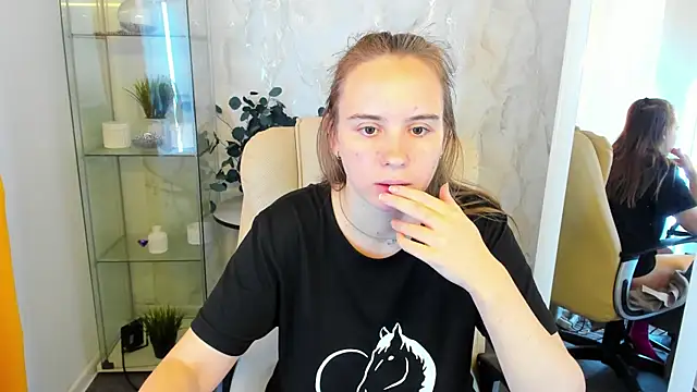 Lika 0ne online show from 11, 10, 2025