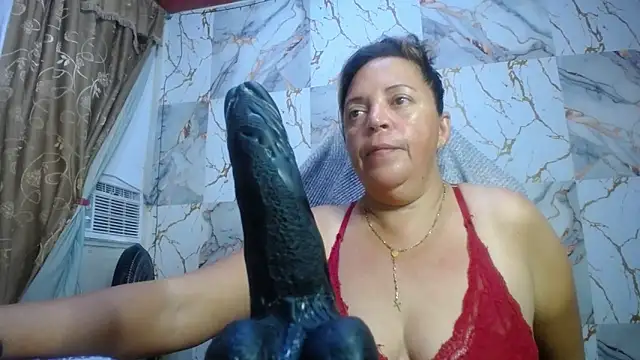 Snapshot of alina_maturehot chatting on 5, 5, 2026 alina maturehot online show from 5, 5, 2026