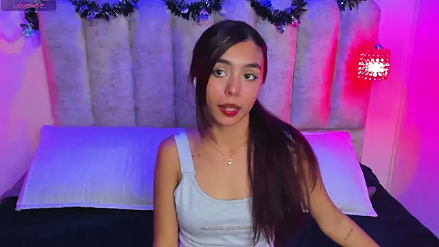 Snapshot of lanna_brunette chatting on 27, 10, 2025 lanna brunette online show from 27, 10, 2025