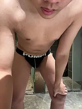 Snapshot of 0W00GIGi chatting on 22, 3, 2025 0W00GIGi online show from 22, 3, 2025