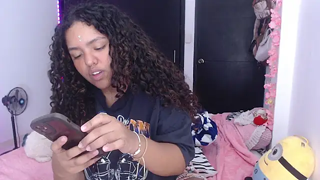 Snapshot of Anitta_bell chatting on 14, 2, 2025 Anitta bell online show from 14, 2, 2025