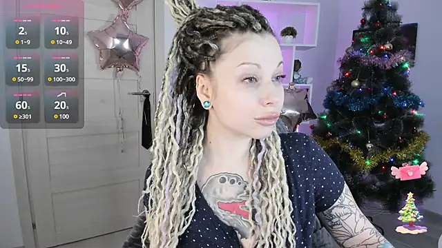 Snapshot of HoneySallyMoore chatting on 14, 12, 2024 HoneySallyMoore online show from 14, 12, 2024