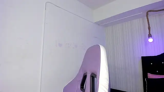 Snapshot of nicky_angel1 chatting on 2, 10, 2025 nicky angel1 online show from 2, 10, 2025