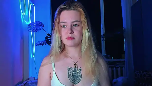 Alexa Pirs online show from 16, 3, 2025