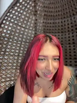 Snapshot of Scarlett-LS chatting on 12, 2, 2025 Scarlett-LS online show from 12, 2, 2025