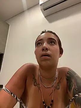 Snapshot of Scarlett-LS chatting on 20, 2, 2025 Scarlett-LS online show from 20, 2, 2025