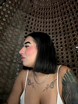 Snapshot of Scarlett-LS chatting on 2, 10, 2025 Scarlett-LS online show from 2, 10, 2025