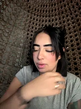 Snapshot of Scarlett-LS chatting on 3, 10, 2025 Scarlett-LS online show from 3, 10, 2025