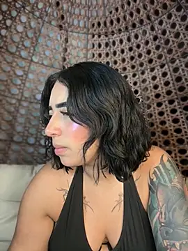 Snapshot of Scarlett-LS chatting on 29, 10, 2025 Scarlett-LS online show from 29, 10, 2025