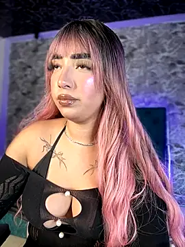 Snapshot of Scarlett-LS chatting on 30, 11, 2025 Scarlett-LS online show from 30, 11, 2025