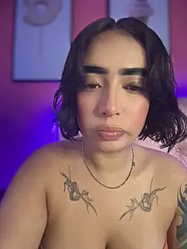 Snapshot of Scarlett-LS chatting on 3, 12, 2025 Scarlett-LS online show from 3, 12, 2025