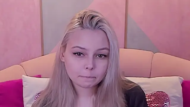 CLAIRE VOGT online show from 20, 2, 2025