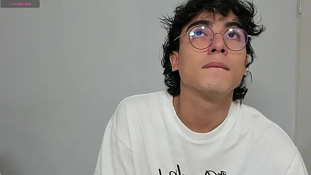 Snapshot of salvatore_montt chatting on 12, 2, 2025 salvatore montt online show from 12, 2, 2025