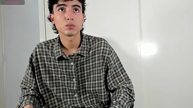 Snapshot of salvatore_montt chatting on 1, 3, 2025 salvatore montt online show from 1, 3, 2025