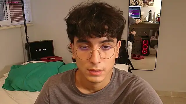 Snapshot of salvatore_montt chatting on 14, 3, 2025 salvatore montt online show from 14, 3, 2025