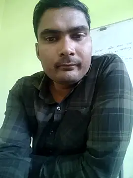 Snapshot of ccuteboyyyy chatting on 20, 11, 2025 ccuteboyyyy online show from 20, 11, 2025