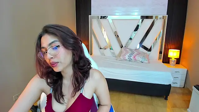 Cristin Petite online show from 12, 2, 2025