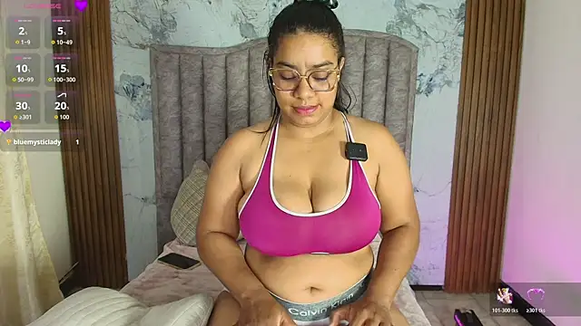 kendrakaramelo online show from 2, 11, 2025